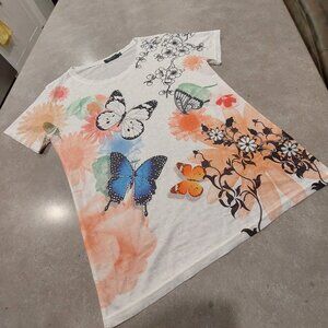 MACCINE Women's Floral/Butterfly/Rhinestones Short Sleeves Tee - SML
